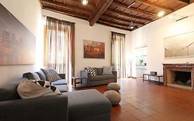 RC Luxury Pantheon apartment